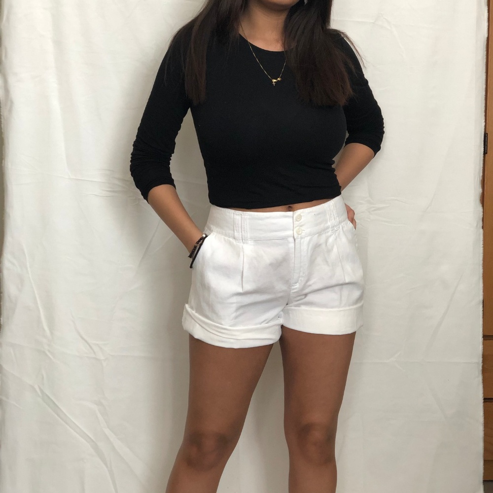 BRANDLESS VINTAGE WHITE SHORTS SIZE 6